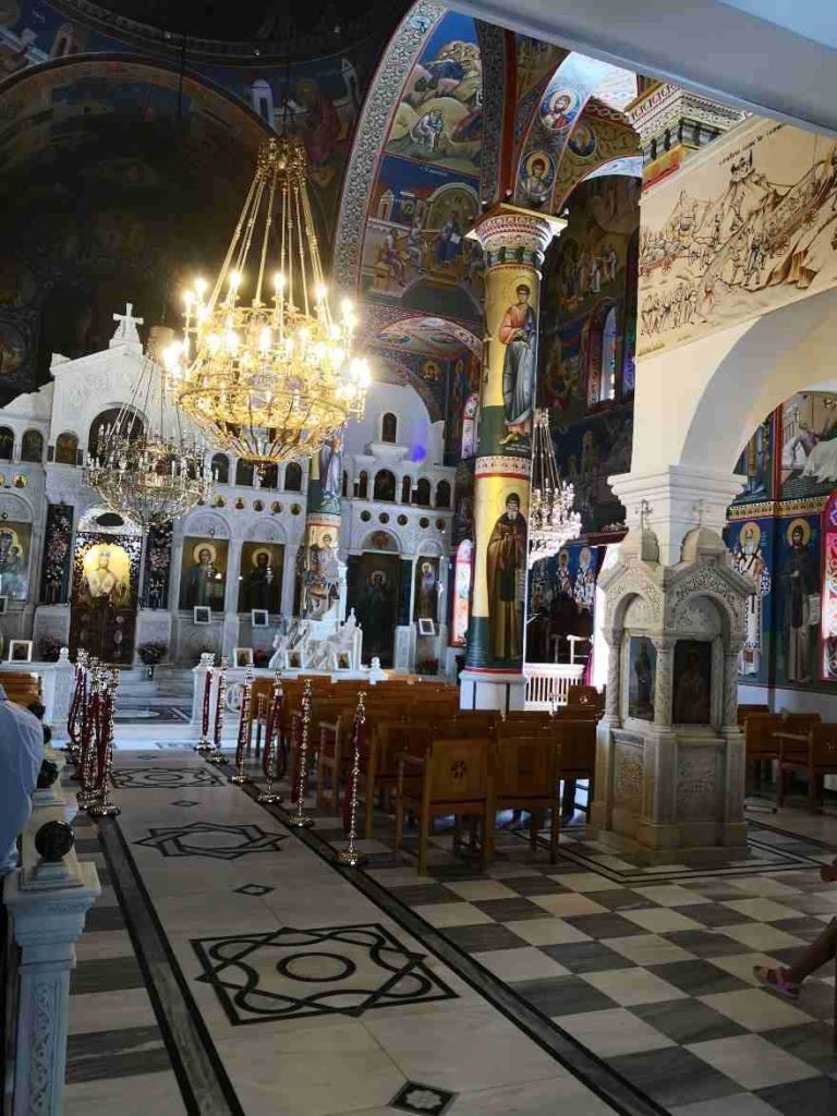 Επισκέπτες από όλη την Ελλάδα και γειτονικές χώρες στον Ιερό Ναό του Οσίου Ιωάννου του Ρώσου 
