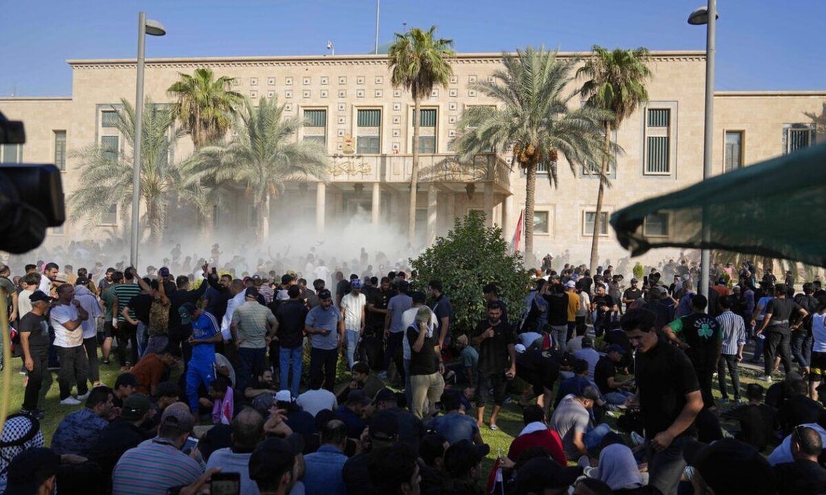 Κρίση στο Ιράκ: 15 διαδηλωτές νεκροί στην Πράσινη Ζώνη της Βαγδάτης