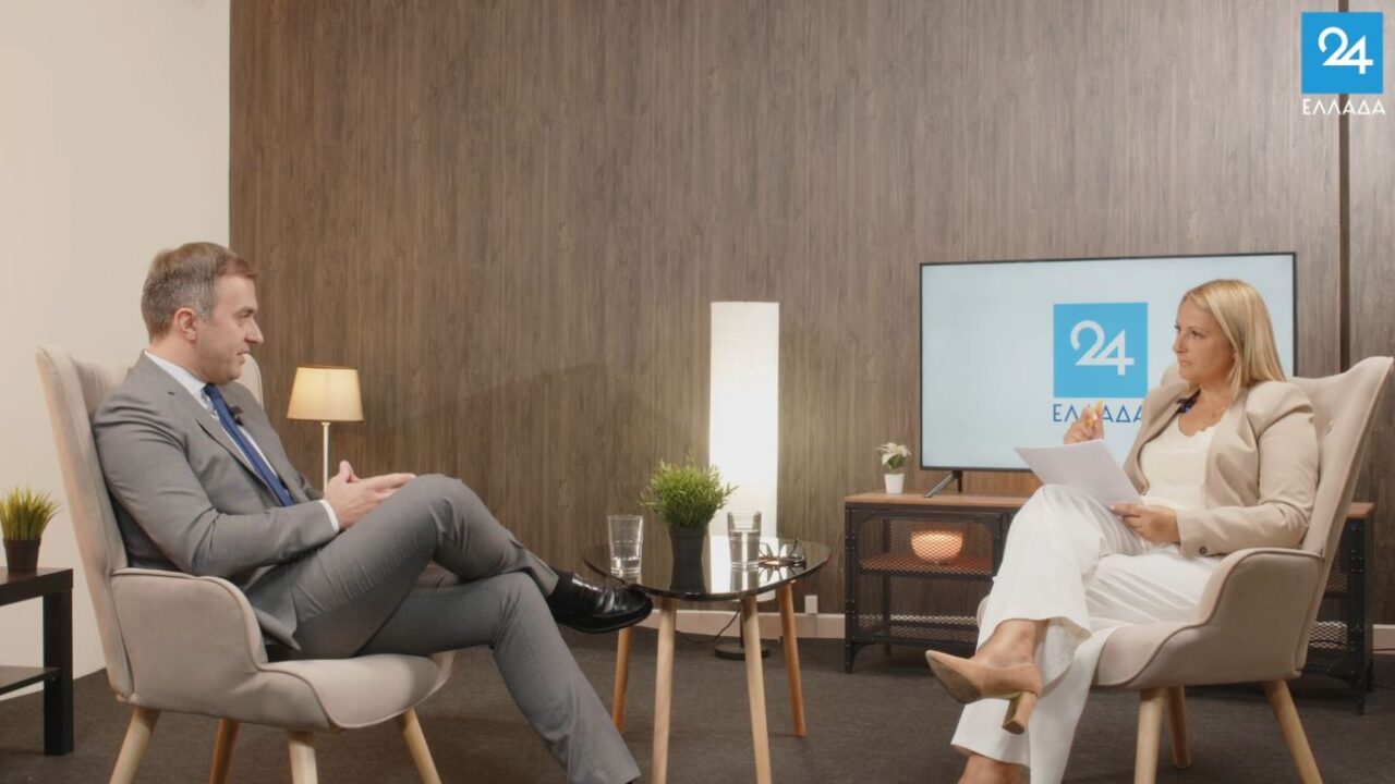 Ο Τάσος Χατζηβασιλείου στο «Ελλάδα 24»: Η αντιπολίτευση προσπαθεί να χτίσει αφήγημα πολιτικής αλλαγής, αλλά οι δημοσκοπήσεις το γκρεμίζουν