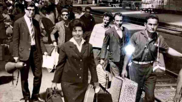 Έλληνες μετανάστες: Από τον σταθμό του Μονάχου στο εργοστάσιο της γερμανικής αυτοκινητοβιομηχανίας BMW-φωτο