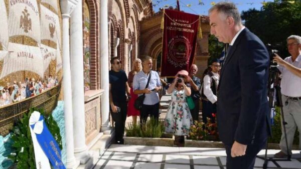 Στ. Καλαφάτης: «Η Ελλάδα γονατίζει μπροστά στους νεκρούς της - Ποτέ στους εχθρούς της»
