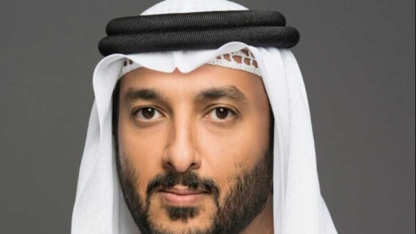 Υπουργός Οικονομίας επικεφαλής