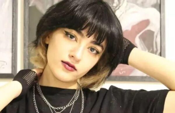 «Την έδειραν μέχρι θανάτου»: Μητέρα καταγγέλλει τις ιρανικές αρχές για το θάνατο της κόρης της