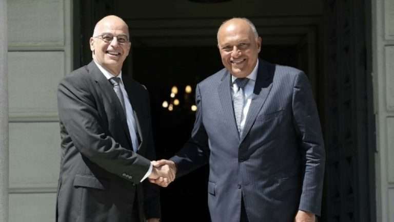 Ελλάδα και Αίγυπτος αμφισβήτησαν τη νομιμότητα της Λιβύης να υπογράψει μνημόνιο κατανόησης με την Τουρκία