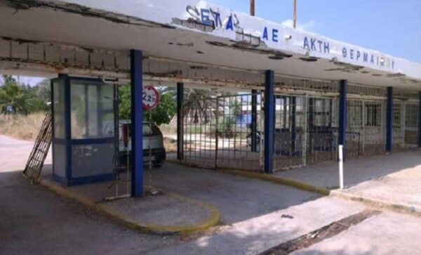 "Κοιτάμε Μπροστά": "Τσιμέντο να γίνει και το κάμπινγκ της Αγίας Τριάδας;"