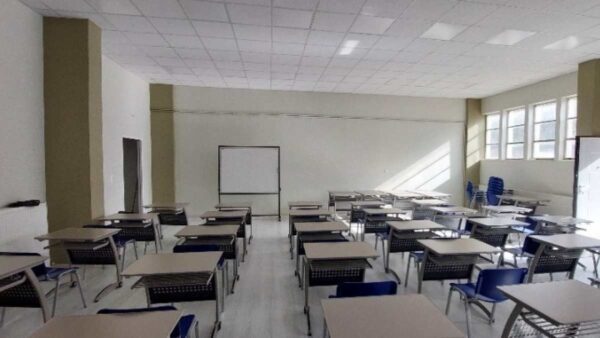 Θεσσαλονίκη: Χειροπέδες σε δυο ανήλικους μετά από τηλεφώνημα-φάρσα για βόμβα σε σχολείο
