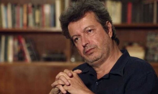 «Ήμουν παιδί αγνώστου πατρός και έζησα σε ίδρυμα» – Συγκλονιστική εξομολόγηση του Πέτρου Τατσόπουλου