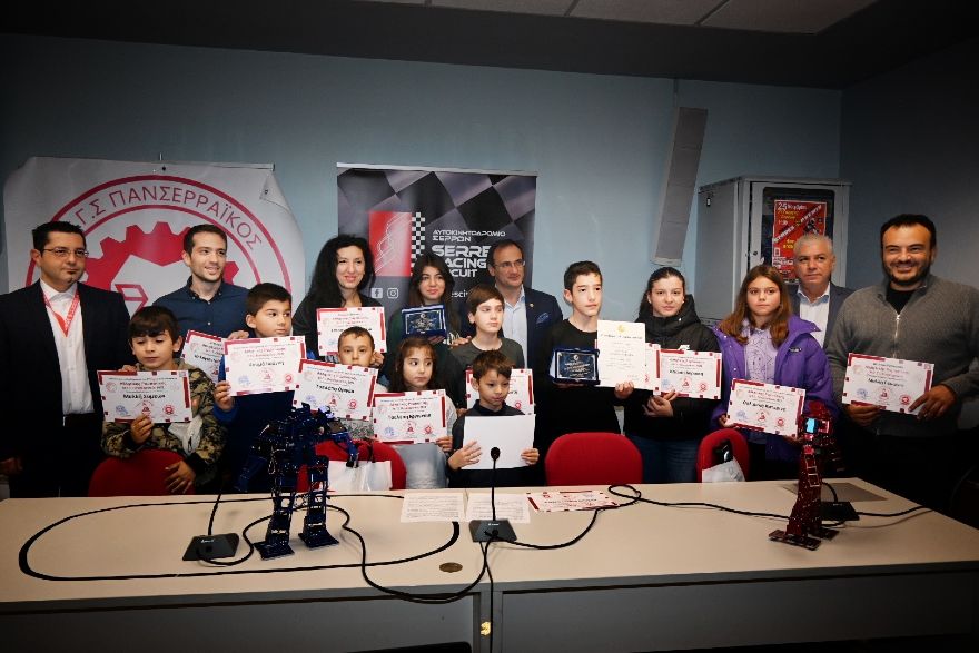 Δύο 13χρονοι μαθητές από τις Σέρρες πήραν το πρώτο βραβείο στη Διεθνή Ολυμπιάδα Ρομποτικής στη Νότια Κορέα- video