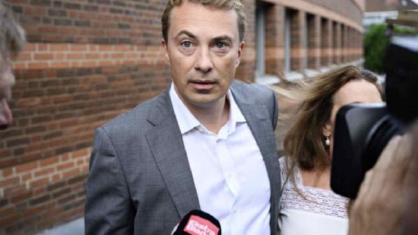 ακροδεξιός πολιτικός