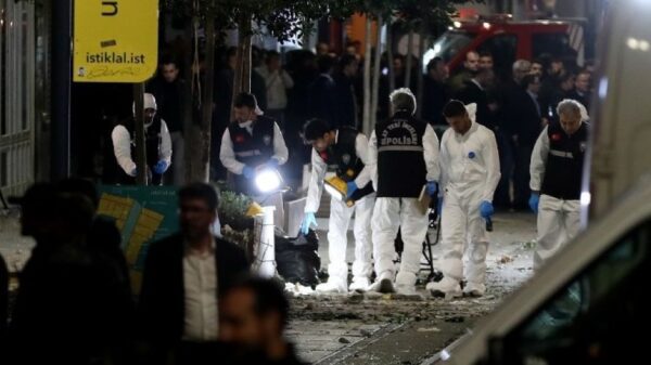 Κωνσταντινούπολη: Μια γυναίκα "βομβιστής καμικάζι" πίσω από την επίθεση - Έξι νεκροί, στους 81 οι τραυματίες