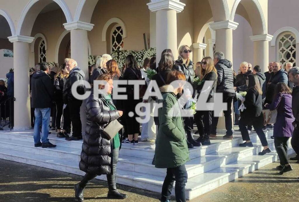 Ανείπωτος θρήνος στην κηδεία της 21χρονης Έμμας που παρασύρθηκε από αυτοκίνητο στη Θεσσαλονίκη