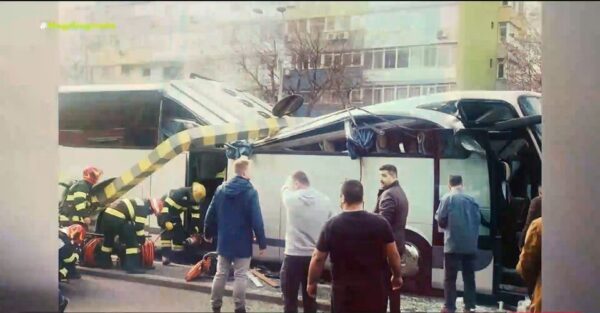 Δυστύχημα στη Ρουμανία: Τι είπε ο οδηγός του λεωφορείου – «Όλα έγιναν σε ένα δευτερόλεπτο»