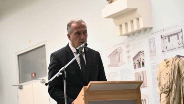 Εγκαίνια έκθεσης