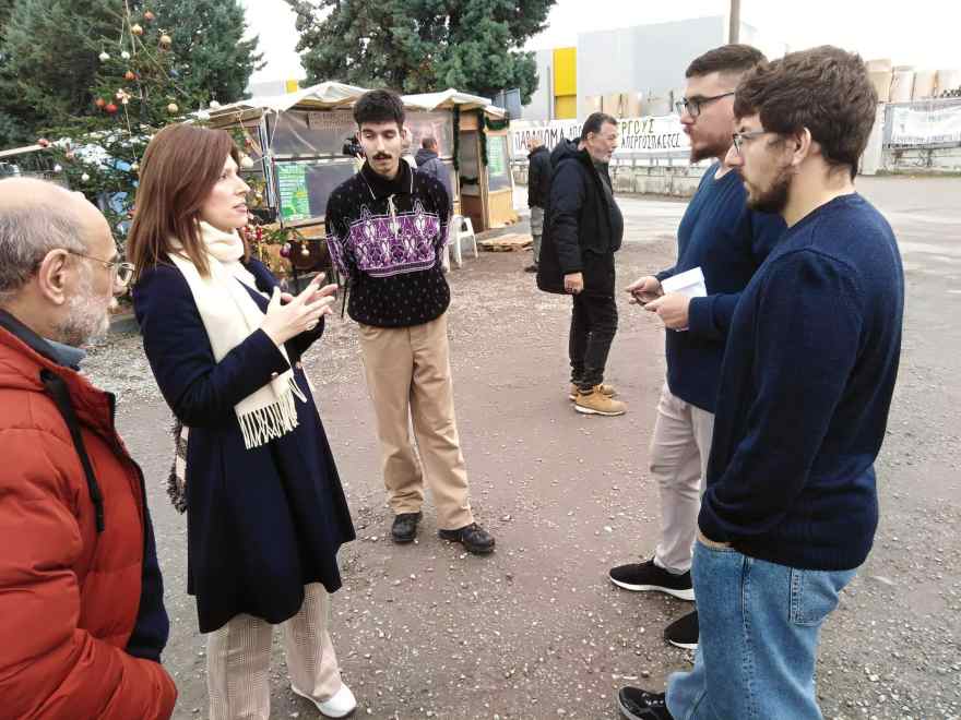 Επίσκεψη Νεολαίας ΣΥΡΙΖΑ Θεσσαλονίκης στους απεργούς και απολυμένους της Μαλαματίνα