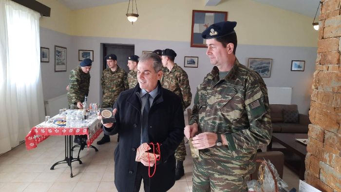 Σέρρες: Επίσκεψη του Αντιπεριφερειάρχη στα φυλάκια του Ρούπελ και του Προμαχώνα για τις γιορτές