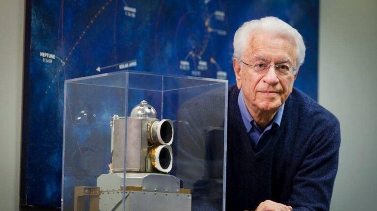 Αντιπρόεδρος της Ακαδημίας Αθηνών ο κορυφαίος καθηγητής Σταμάτης Κριμιζής -Επικεφαλής σε αποστολές της NASA