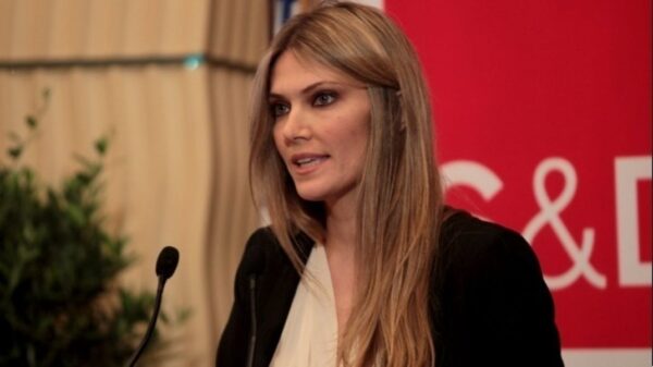Εύα Καϊλή: Δεσμεύεται το οικόπεδο στην Πάρο και ο κοινός τραπεζικός λογαριασμός με τον Φραντσέσκο Τζιόρτζι