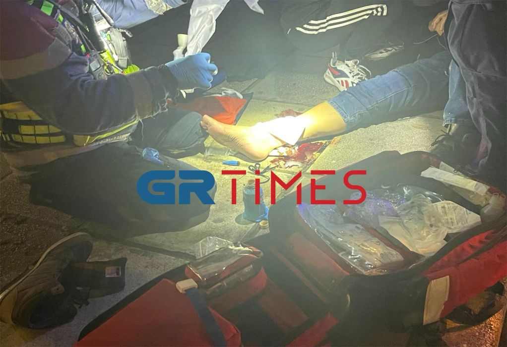 Θεσσαλονίκη: Άγριος καυγάς σε λεωφορείο με έναν τραυματία – Γιατί πιάστηκαν στα χέριαw