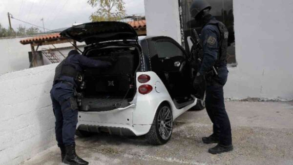 προσαγωγές