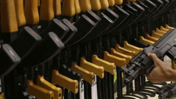 πωλήσεις όπλων