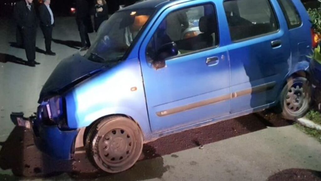 Θεσσαλονίκη: Τροχαίο με τρεις τραυματίες - Επέστρεφαν από γλέντι και έπεσαν σε τσιμεντένια πινακίδα