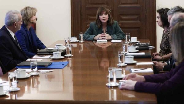 Κατερίνα Σακελλαροπούλου