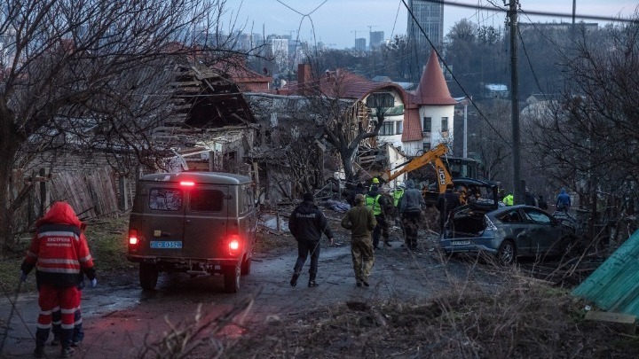 Αεροσκάφος έπεσε σε κτίριο που στεγάζει παιδικό σταθμό στο Μπρόβαρι, κοντά στο Κίεβο