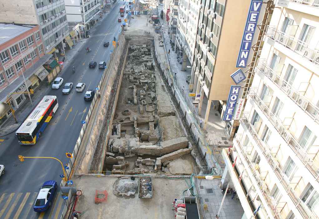 Μετρό Θεσσαλονίκης: Εντυπωσιακές εικόνες από τις ανασκαφές