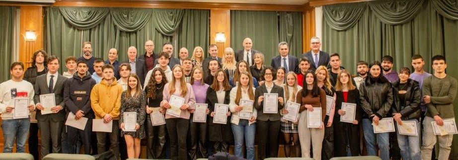 Το Επιμελητήριο Σερρών βράβευσε τα παιδιά που εισήχθησαν στην Τριτοβάθμια Εκπαίδευση