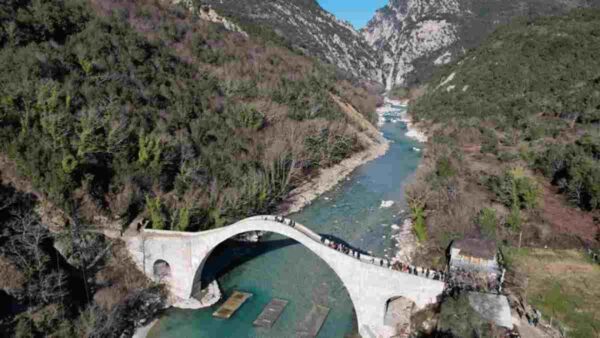 μνημείο των Τζουμέρκων