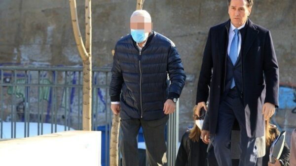 Πέτρος Φιλιππίδης: Ενοχή για τις δύο απόπειρες βιασμού - Αθώωση για βιασμό κατ΄ εξακολούθηση, πρότεινε η εισαγγελέας