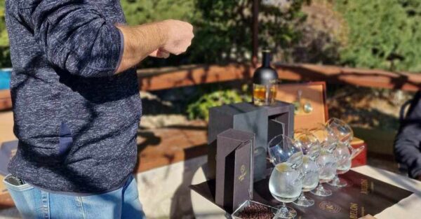 Χαλκιδική: Πρωτιά για βιολογικό απόσταγμα σε διαγωνισμό με 3500 συμμετοχές από όλο τον κόσμο