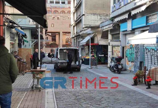Ιδιοκτήτης καταστήματος βρήκε νεκρό τον 59χρονο άστεγο που φιλοξενούσε μέσα στο κατάστημά του- Από την ΕΛ.ΑΣ. έχει αποκλειστεί η εγκληματική ενέργεια