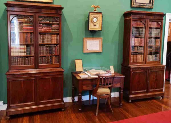 Βιβλιοθήκη της οικογένειας Σταματοπούλου