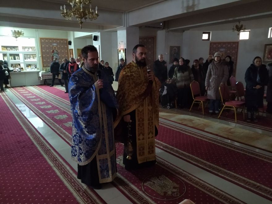 Τα ιερά λείψανα των Αγίων Θεοδώρων από τις Σέρρες στο Βουκουρέστι