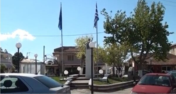 Τραγωδία στις Σέρρες: "Ήταν αγαπημένη οικογένεια, δεν είχαν δώσει δικαιώματα" λέει ο πρόεδρος του Καμαρωτού