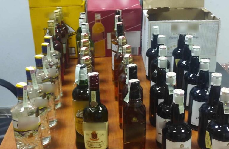 Άνδρας προσπάθησε να περάσει τα σύνορα του Προμαχώνα με 38 λαθραία μπουκάλια αλκοολούχα ποτά