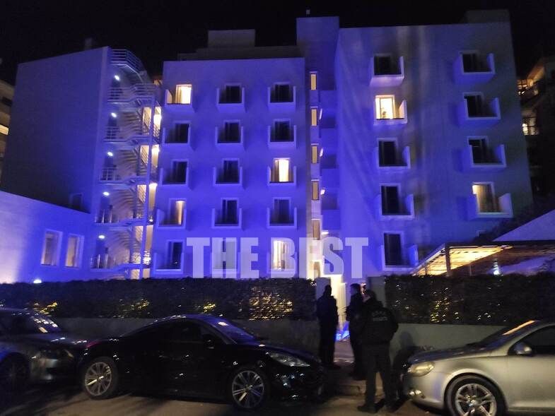 Συναγερμός στην Πάτρα: Νεαρός έπεσε από μπαλκόνι ξενοδοχείου – Οι πρώτες πληροφορίες