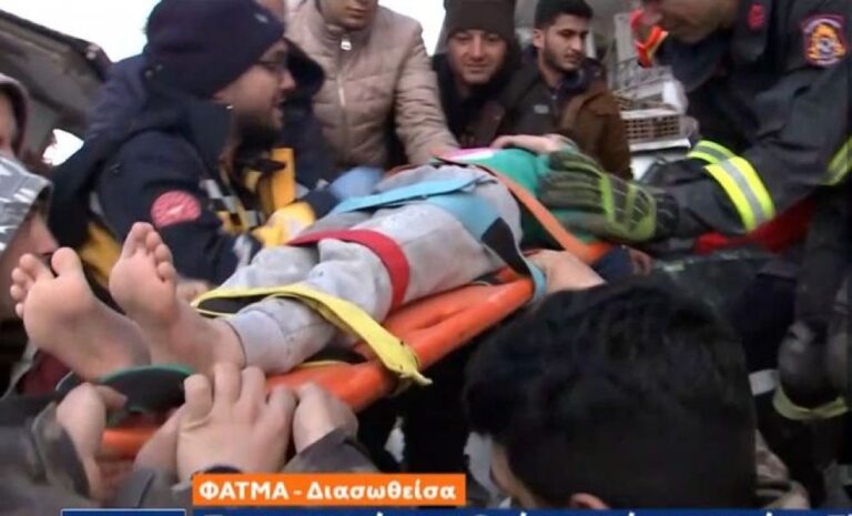 Σεισμός στην Τουρκία: Είμαι τυχερή που ήταν εκεί οι Έλληνες διασώστες, λέει η μικρή Φατμά