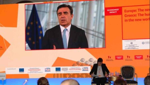 Σχοινάς στο συνέδριο «Economist»