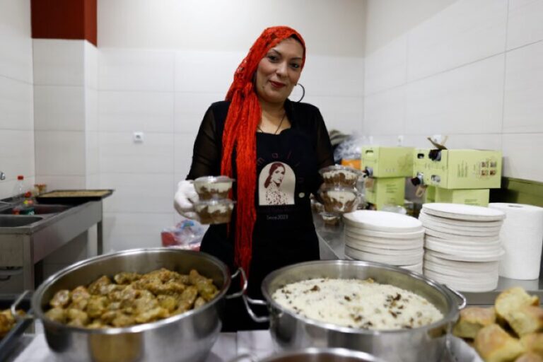 Θεσσαλονίκη: Γεύσεις από τσιγγάνικη κουζίνα πήραν οι επισκέπτες σε Ρομανό εστιατόριο