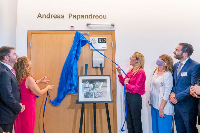 Νίκος Ανδρουλάκης – Last Dance για μια γεμάτη παρουσία στο Ευρωκοινοβούλιο