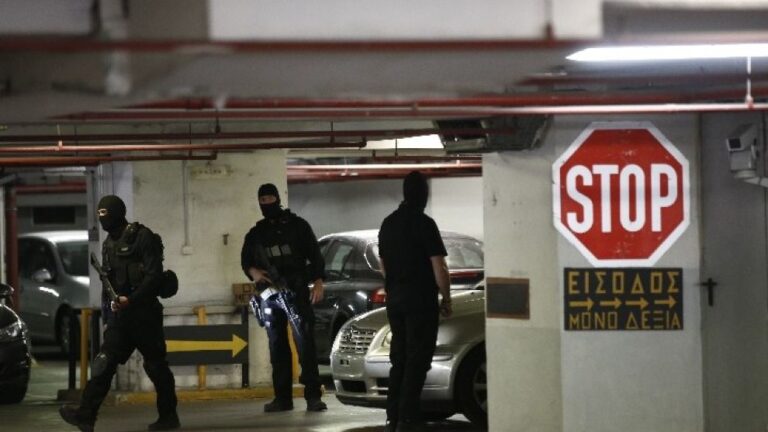 Πώς φτάσαμε στη σύλληψη των δύο Πακιστανών που ετοίμαζαν τρομοκρατική επίθεση στο κέντρο της Αθήνας