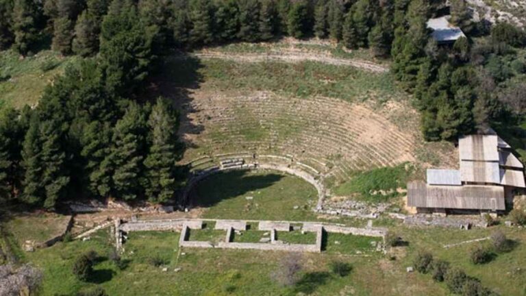 Αρχαίο θέατρο Δημητριάδος: Το άγνωστο «διαμάντι» της Μαγνησίας
