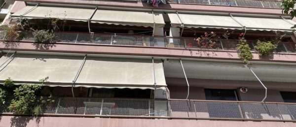 Νέα Σμύρνη: «Σκότωσα τους δαίμονες» φώναζε ο 17χρονος που τραυμάτισε τη μητέρα του