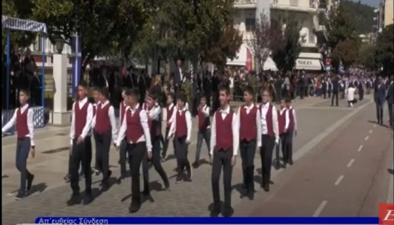 Δείτε βίντεο: Η παρέλαση για την 25η Μαρτίου στις Σέρρες- Με λαμπρότητα οι εκδηλώσεις