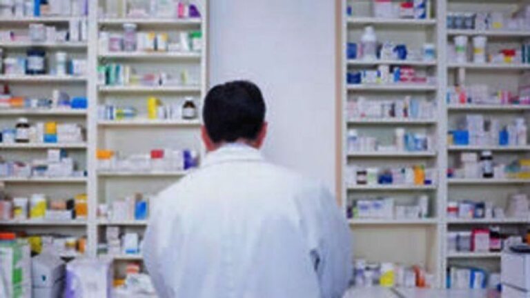 Τι ξέρουν οι φαρμακοποιοί για τη φαρμακοεπαγρύπνηση και την Κίτρινη Κάρτα του ΕΟΦ