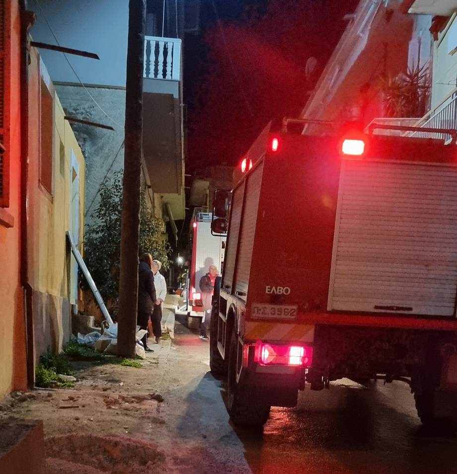 Σέρρες: Φωτιά σε οικία στο κέντρο της Νιγρίτας