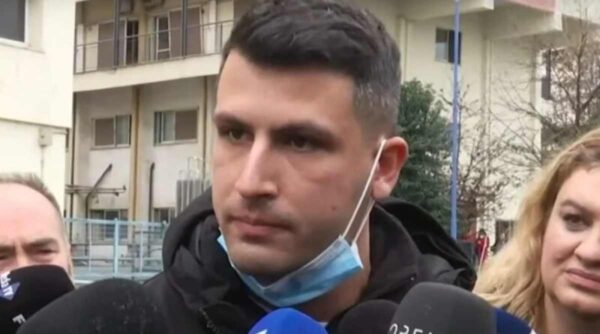νεαρος