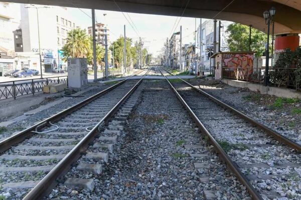 Στις ράγες οι εμπορευματικές αμαξοστοιχίες από Αθήνα προς Θεσσαλονίκη